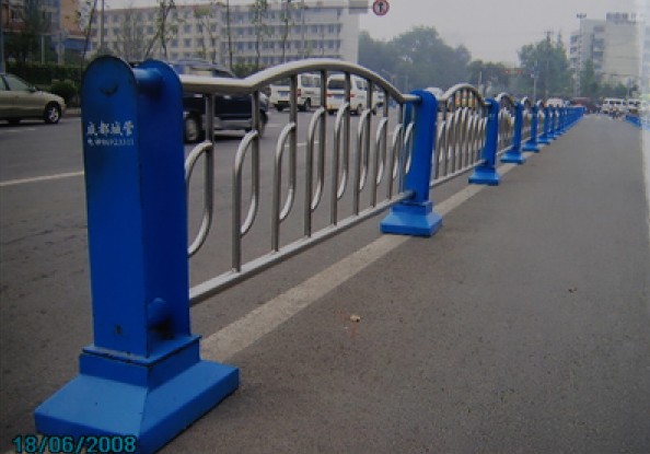 道路不銹鋼欄桿